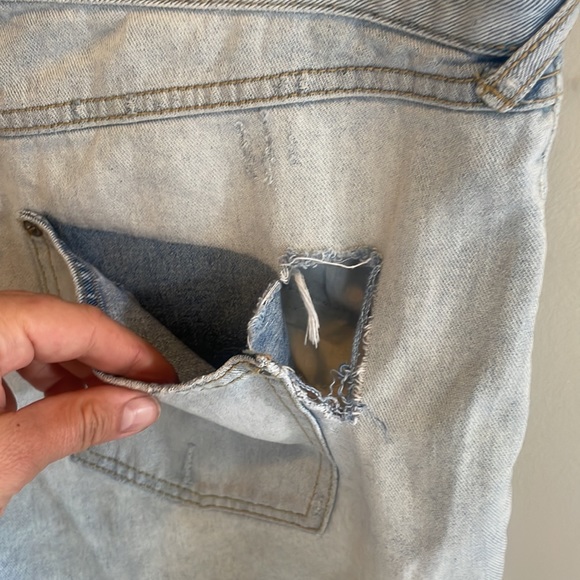 Free people jean shorts with lace rim - Picture 4 of 4